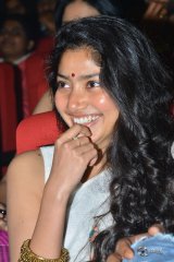 Sai Pallavi at Padi Padi Leche Manasu Movie Pre Release Event